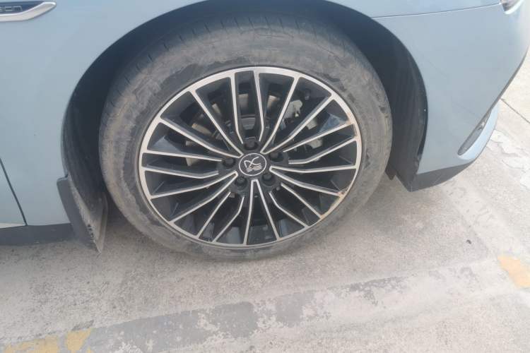 Used BYD Han 2023 DM-i Champion Edition 121KM Prestige Model
