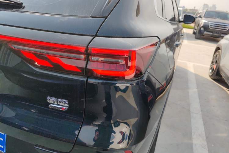 Used Dongfeng Aeolus Huge 2024 Mach Power 1.5T Premium Model
