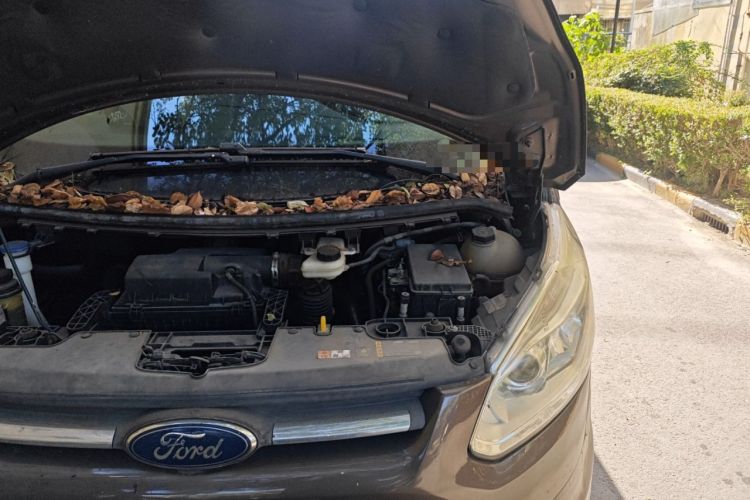 Used Ford Tourneo Custom 2017 2.0T Automatic Elite Version
