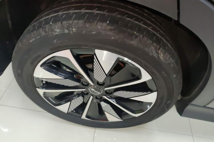 Used BYD Song PLUS New Energy 2025 EV Intelligent Driving Edition 520km Luxury Model
