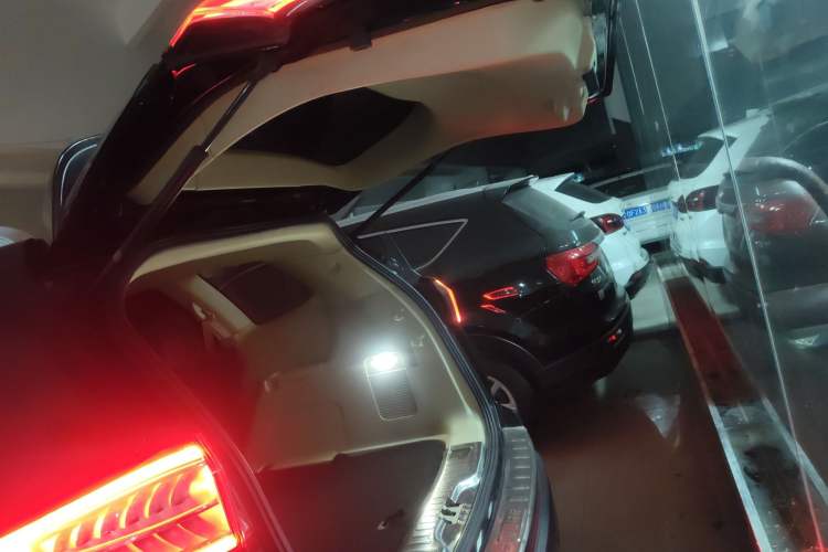 Used Ford Edge 2018 EcoBoost 245 Two-Wheel-Drive Titanium 5-Seater China V Standard
