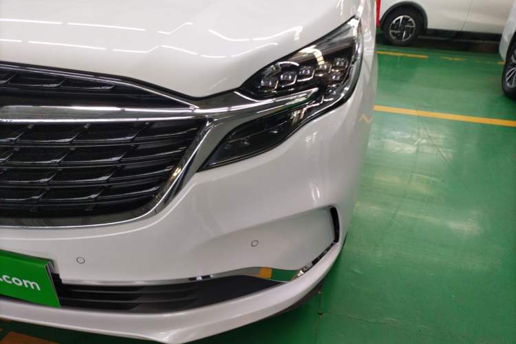 Used Buick GL8 2021 ES Land Cruiser 653T Luxury Edition