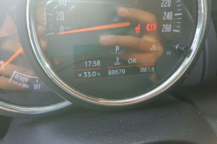 Used  MINI 2016 1.5T COOPER Five-Door Edition
