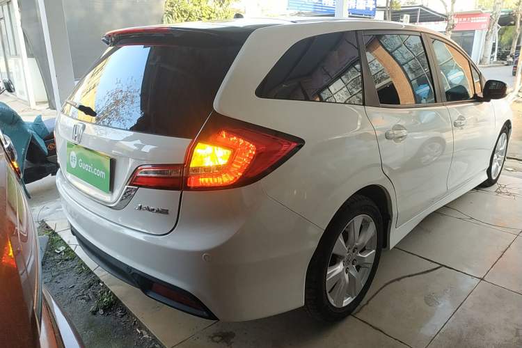 Used Honda Jade 2014 1.8L Automatic Comfort Elite Version 5 Seats
