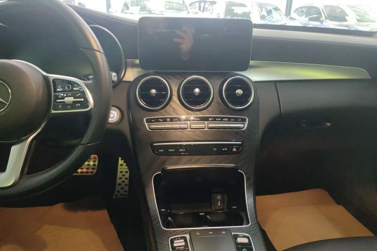 Used Mercedes-Benz C-Class 2019 Restyled C 260 L Sport Edition
