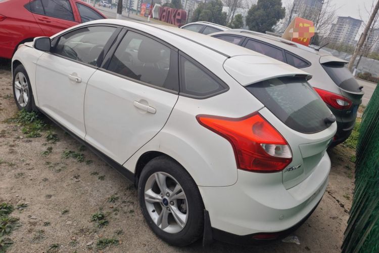 Used Ford Focus 2012 Hatchback 1.6L Automatic Fashion Edition
