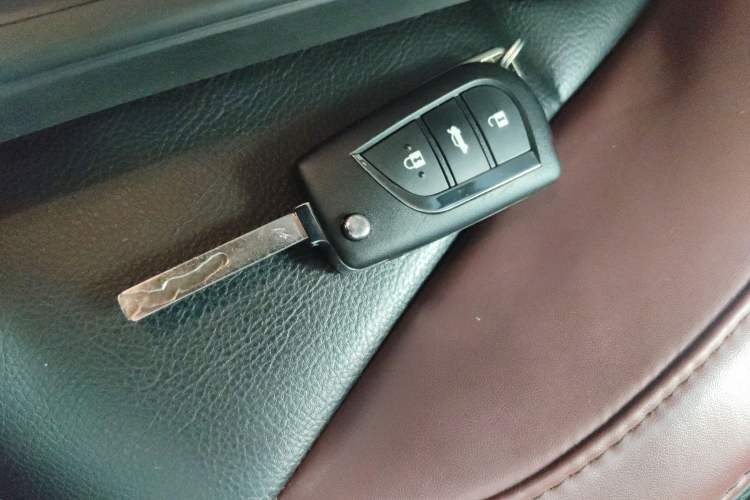 Used Toyota Corolla 2017 1.2T CVT GL
