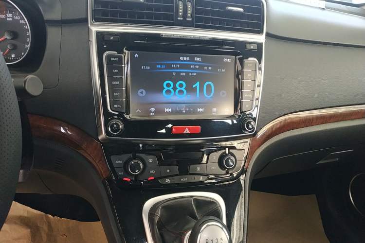 Used Haval H6 2014 Sport Version 1.5T Manual Two-Wheel Drive Elite Edition
