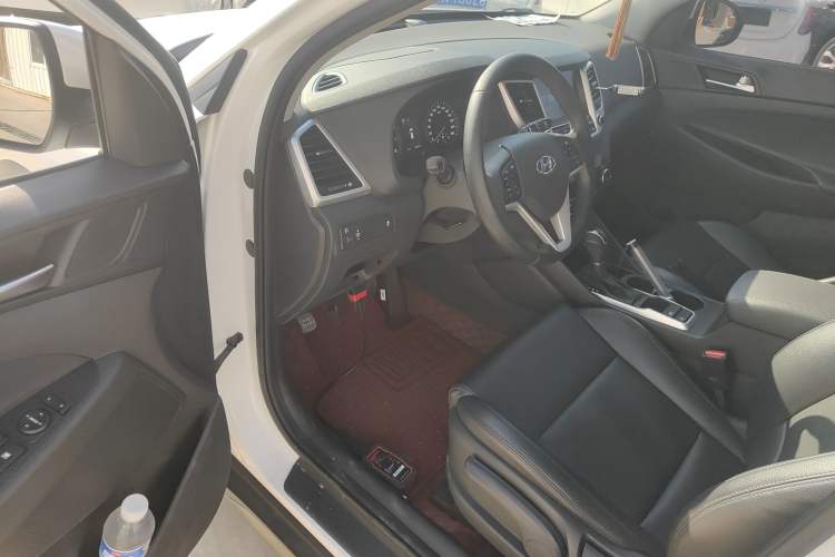 Used Hyundai Tucson 2015 1.6T Dual-Clutch Two-Wheel-Drive Smart Model