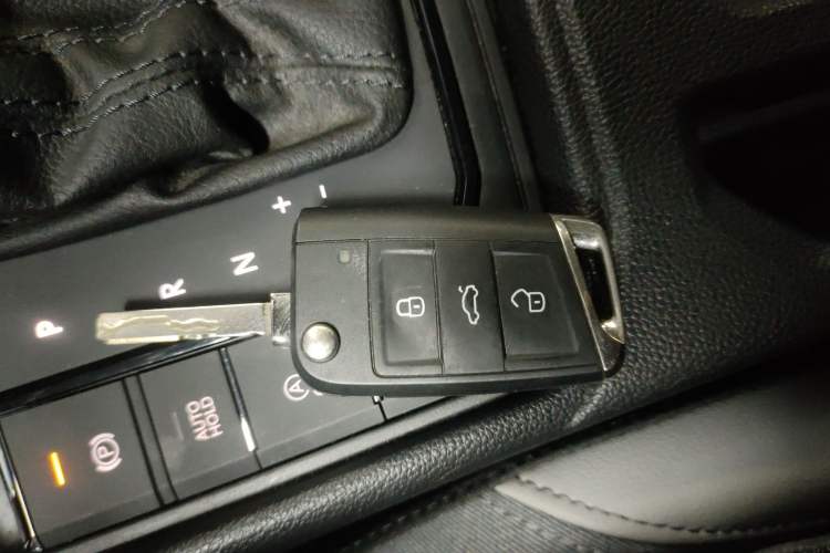 Used Volkswagen Lavida 2024 300TSI DSG Full-Comfort Edition