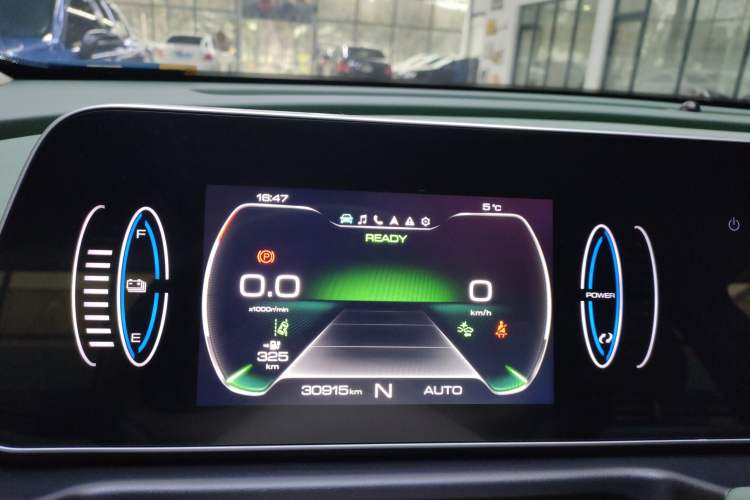 Used ORA Good Cat 2022 400km Standard Range Luxury Version Lithium Iron Phosphate