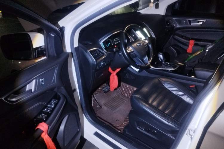 Used Ford Edge 2016 EcoBoost 245 Two-Wheel-Drive Titanium 7-Seater