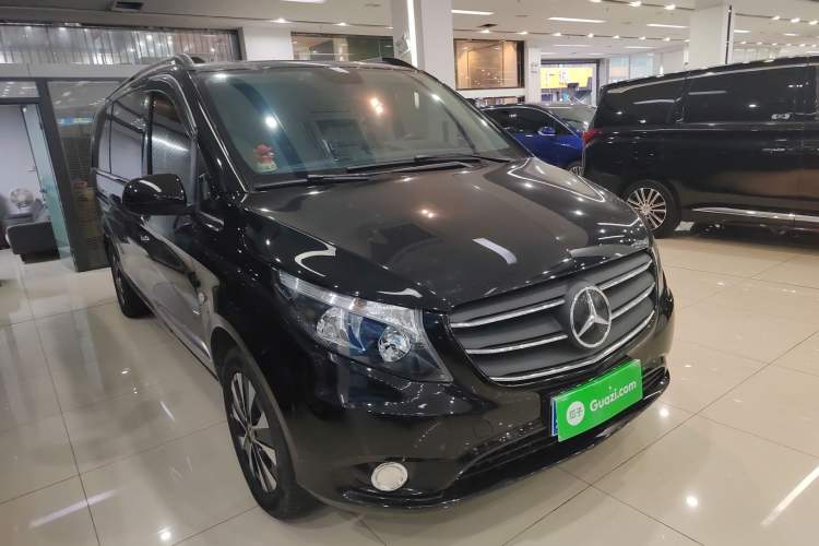 Used Mercedes-Benz Vito 2021 2.0T Elite Version 7 Seats