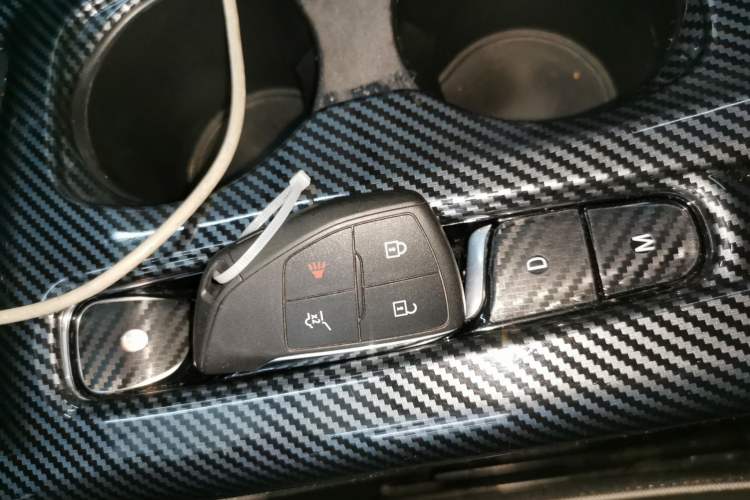 Used Buick Envision 2022 Facelift Encore S 652T Two-Wheel-Drive Luxury Model
