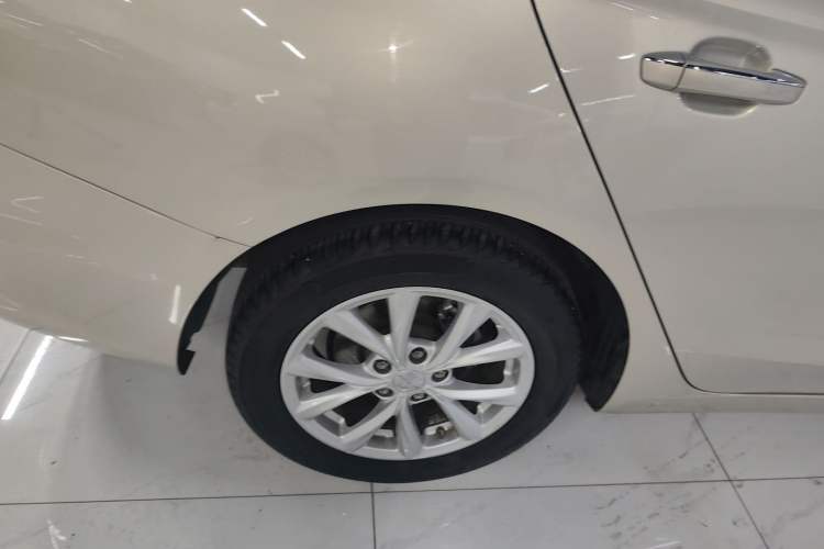 Used Roewe i5 2020 1.5L Automatic 4G Connected Linghao Edition
