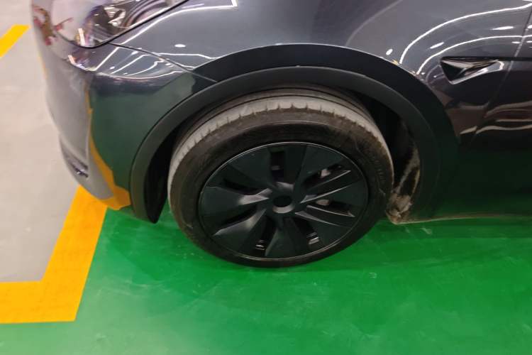 Used Tesla Model Y 2024 Rear-Wheel-Drive Version
