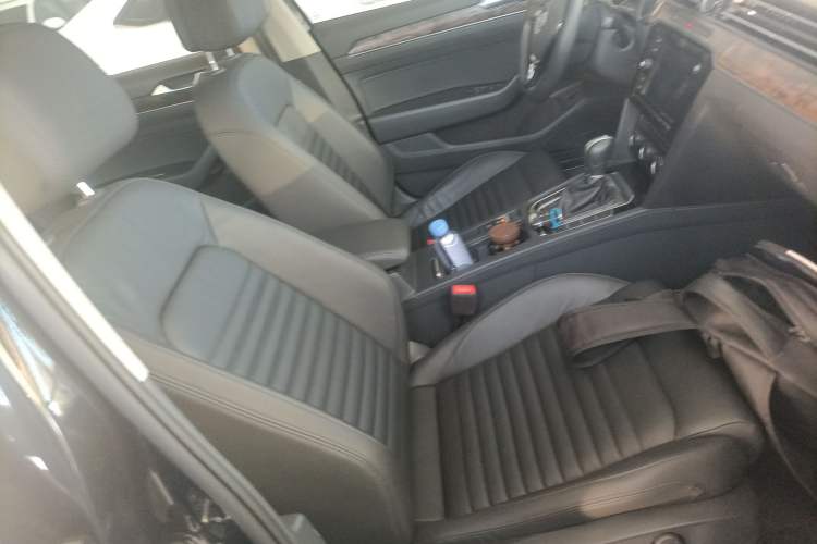 Used Volkswagen Magotan 2019 330TSI DSG Luxury Version China VI Standard
