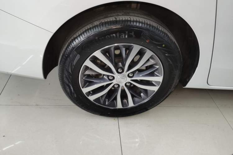 Used Buick GL8 2022 ES Landtrek 653T Comfort Edition