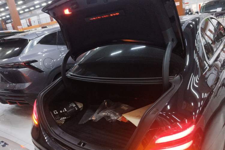 Used Mercedes-Benz E-Class 2019 E 260 L Sport Edition