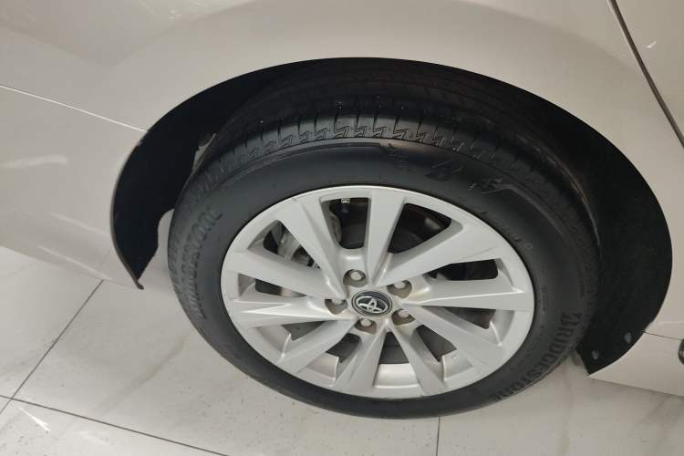 Used Toyota Camry 2021 2.0G Luxury Edition
