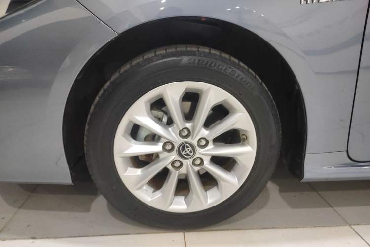 Used Toyota Corolla 2021 Dual-Motor 1.8L E-CVT Elite Edition
