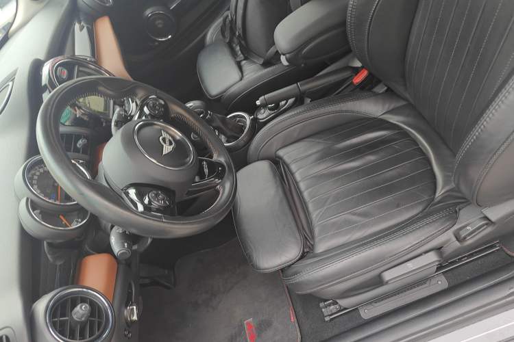 Used  MINI 2016 1.5T COOPER Avant-Garde
