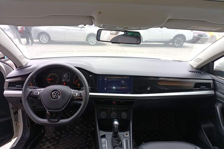 Used Volkswagen Lavida 2021 1.5L Automatic Comfort Edition