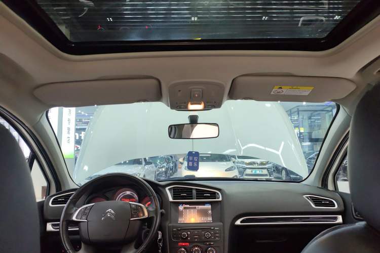 Used Citroen C4L 2015 1.2T Automatic Luxury Edition
