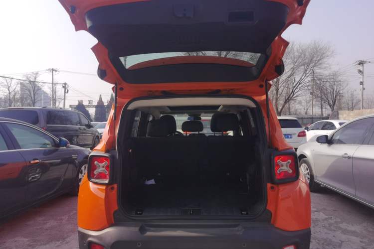 Used  Renegade 2017 180T Automatic High-Energy Version
