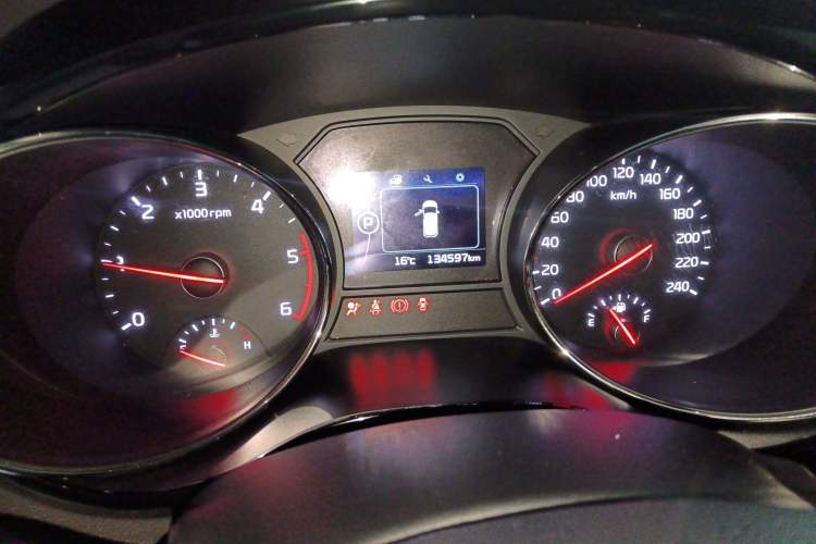 Used Kia Carnival 2017 2.2T Luxury Edition China V Standard
