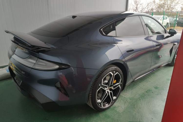 Used  SU7 2024 Rear-Drive Ultra-Long Range Advanced Pro-Level Intelligent Driving Version
