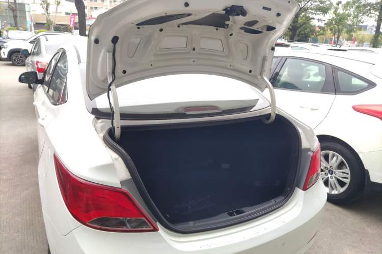 Used Hyundai Verna 2014 1.4L Manual Smart GLS Trim