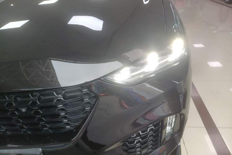 Used Wey VV7 2017 2.0T Ultra-Luxury Version
