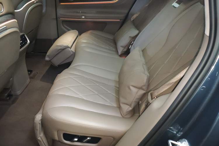 Used Hima AITO M9 2024 All-Electric Ultra Version 100 kWh 5-Seater Model
