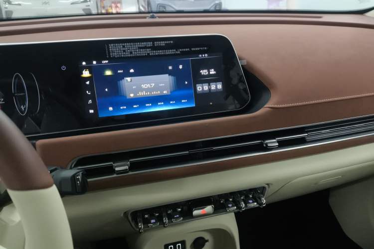 Used ORA Good Cat 2021 400km Standard Range Venus Edition Lithium Iron Phosphate