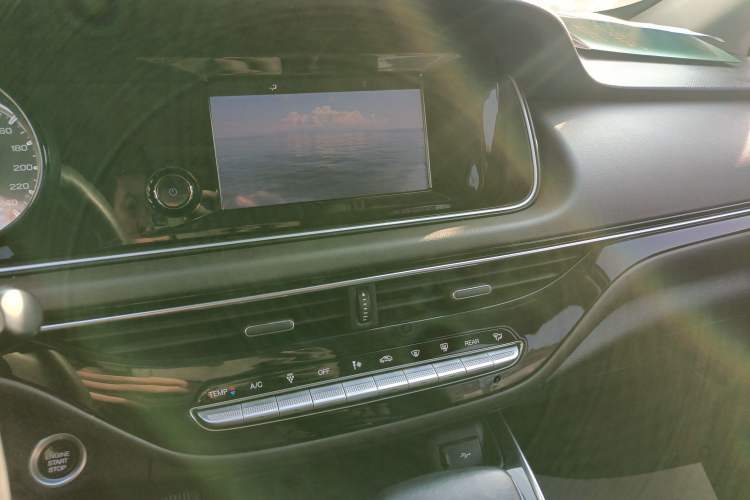 Used GAC Trumpchi M6 2019 270T Automatic Luxury Edition (6-seater) - China V Standard