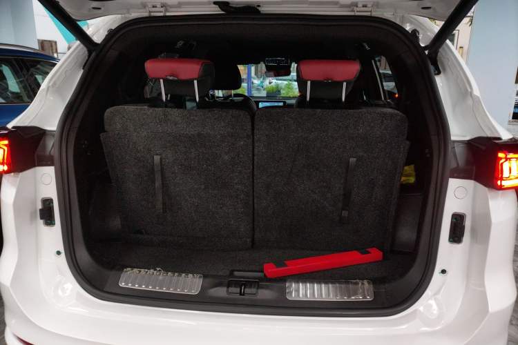 Used JETOUR X70 PLUS 2021 1.6T DCT Pro+ 7-Seater
