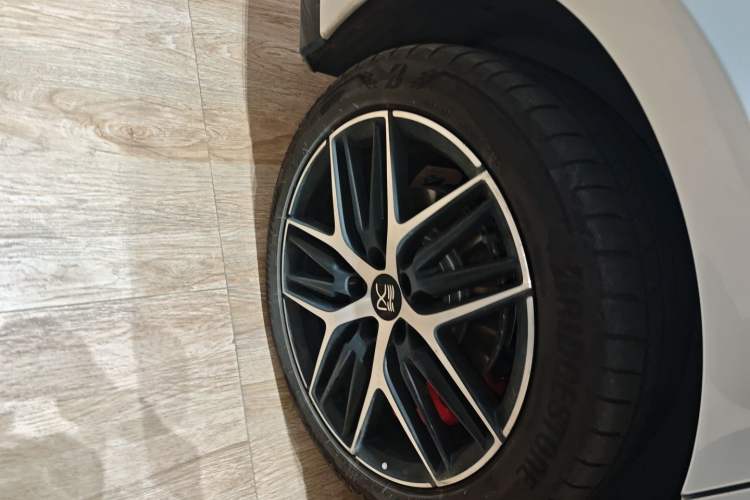 Used BYD Han L 2025 EV Four-Wheel Drive LiDAR Flagship Model
