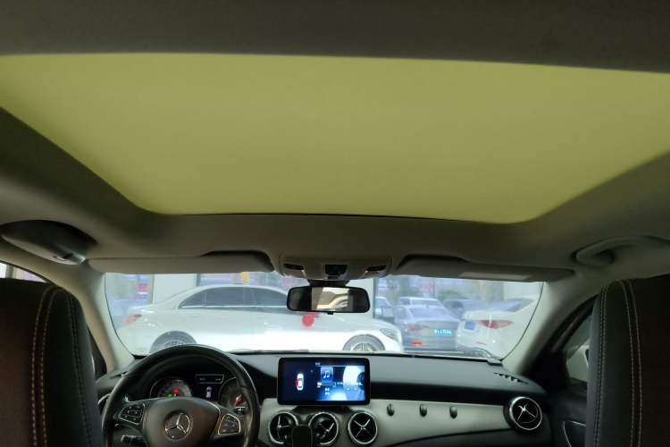 Used Mercedes-Benz GLA 2016 GLA 200 Fashion Model
