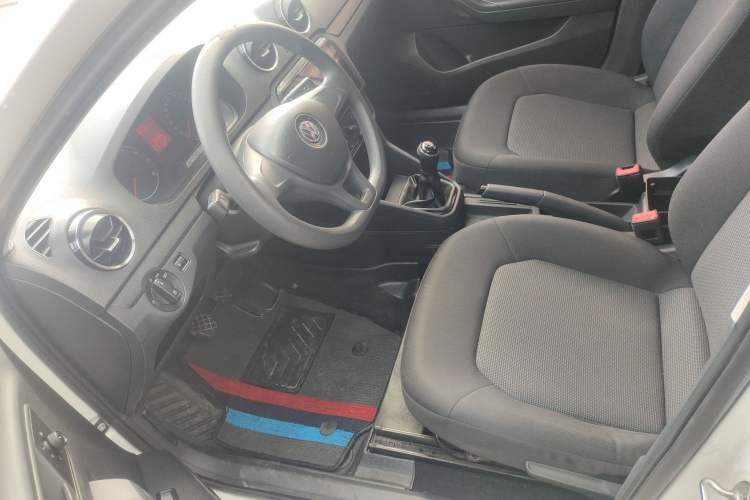 Used Volkswagen Jetta 2017 1.4L Manual Fashion Edition