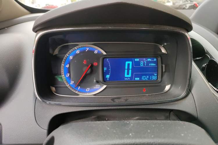 Used Chevrolet Trax 2016 1.4T Manual Two-Wheel Drive Comfort Version with Sunroof