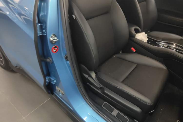 Used Honda Vezel 2020 1.5L CVT Luxury Edition
