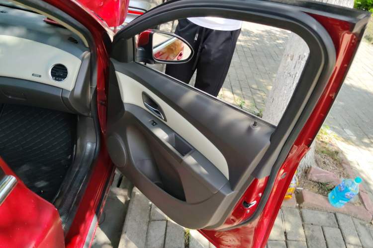 Used Chevrolet Cruze 2015 1.5L Classic SE MT