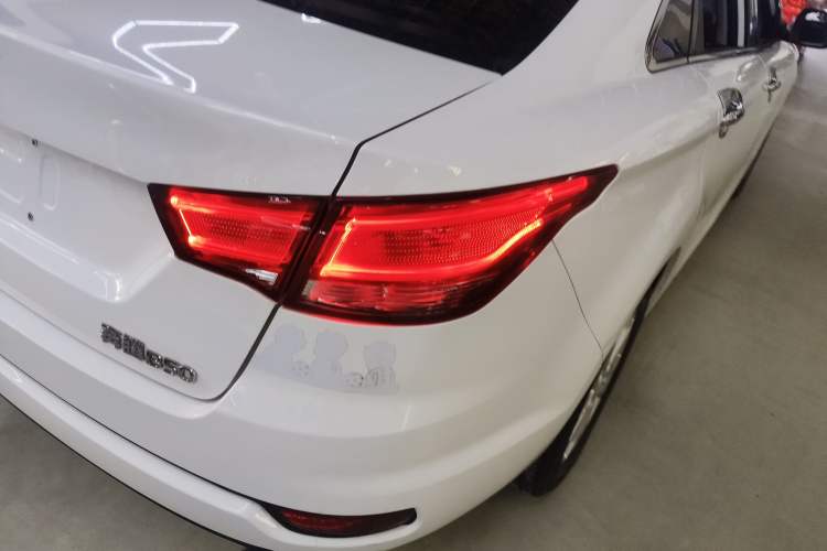 Used Bestune B50 2016 1.6L manual Comfort trim level
