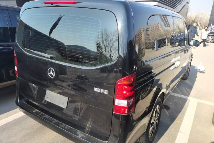 Used Mercedes-Benz Vito 2021 2.0T Elite Version 7 Seats