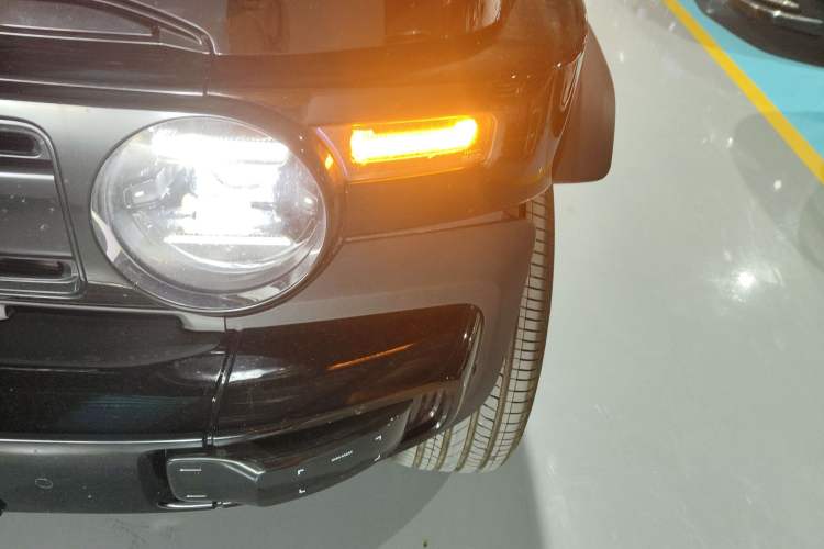 Used  V23 2025 401 Two-Wheel Drive Intelligent Driving Version