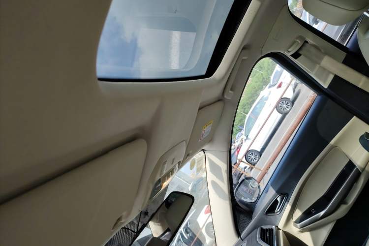 Used Ford Escort 2015 1.5L Automatic Fashion Model
