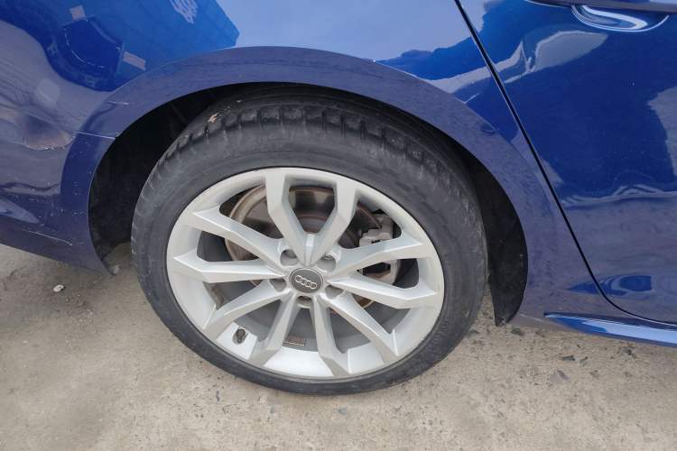 Used Audi A4L 2018 30th Anniversary Edition 40 TFSI Fashion Model
