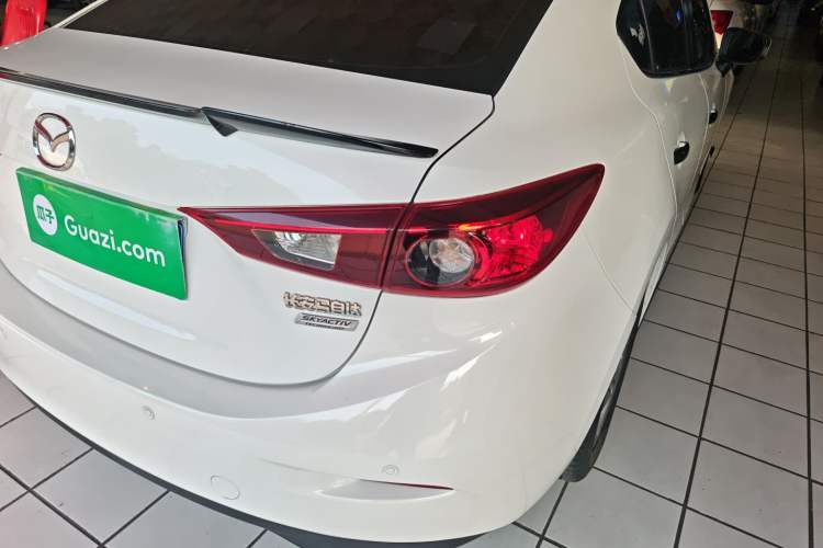 Used Mazda Mazda 3 Axela 2016 Sedan 1.5L Automatic Comfort Model