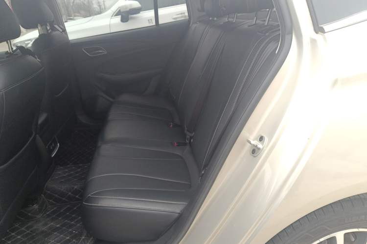 Used Roewe i5 2020 1.5L Automatic 4G Connect Luxury Flagship Edition